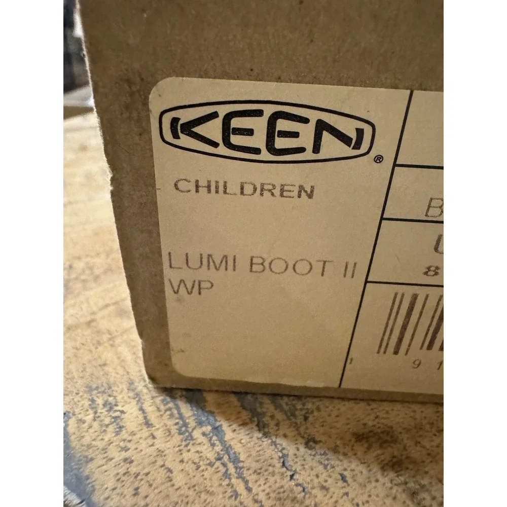KEEN Lumi II Boot Waterproof Size 24 US 8 Black Red Carpet Insulated‎